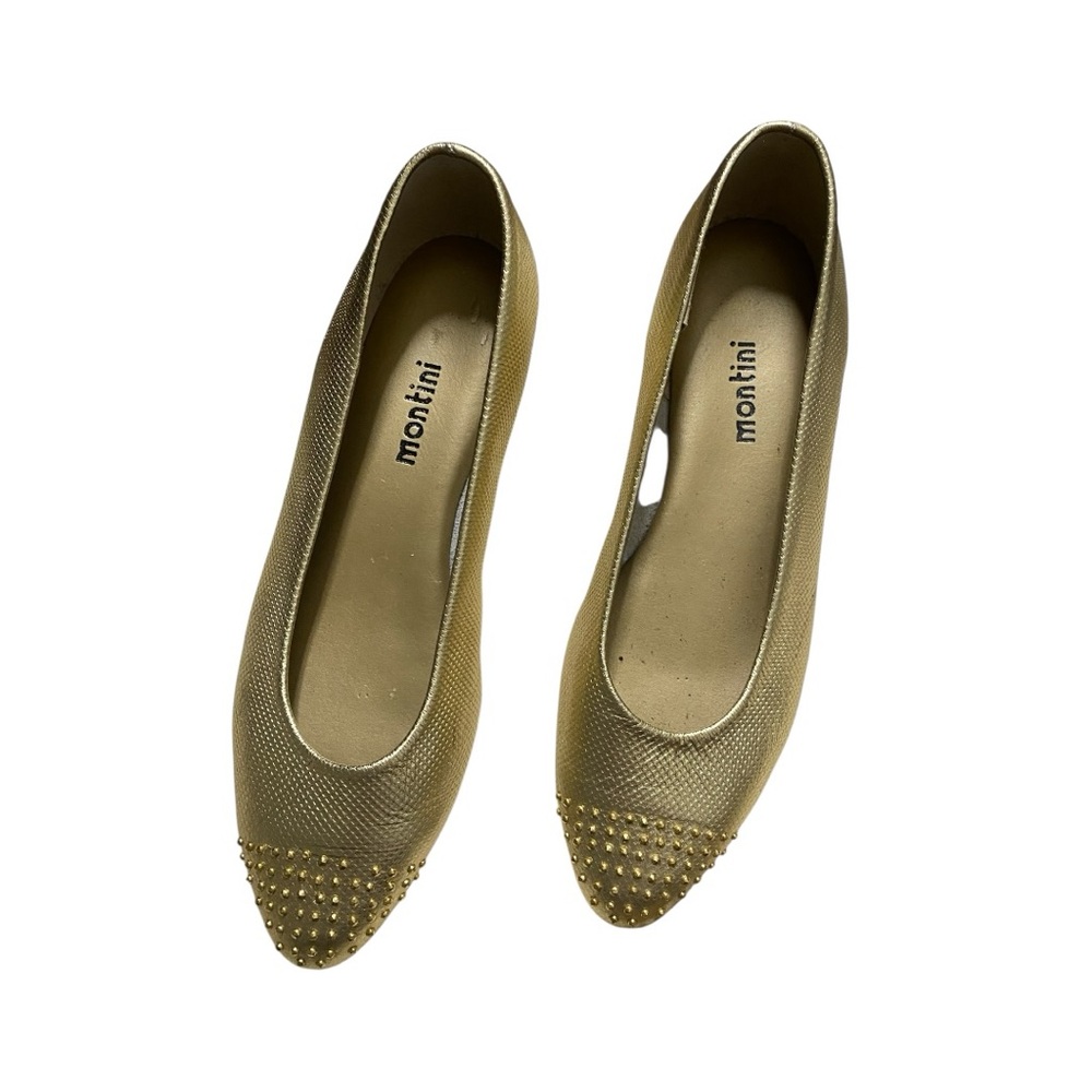 Gold Minimalist Loafers with Rounded Toe